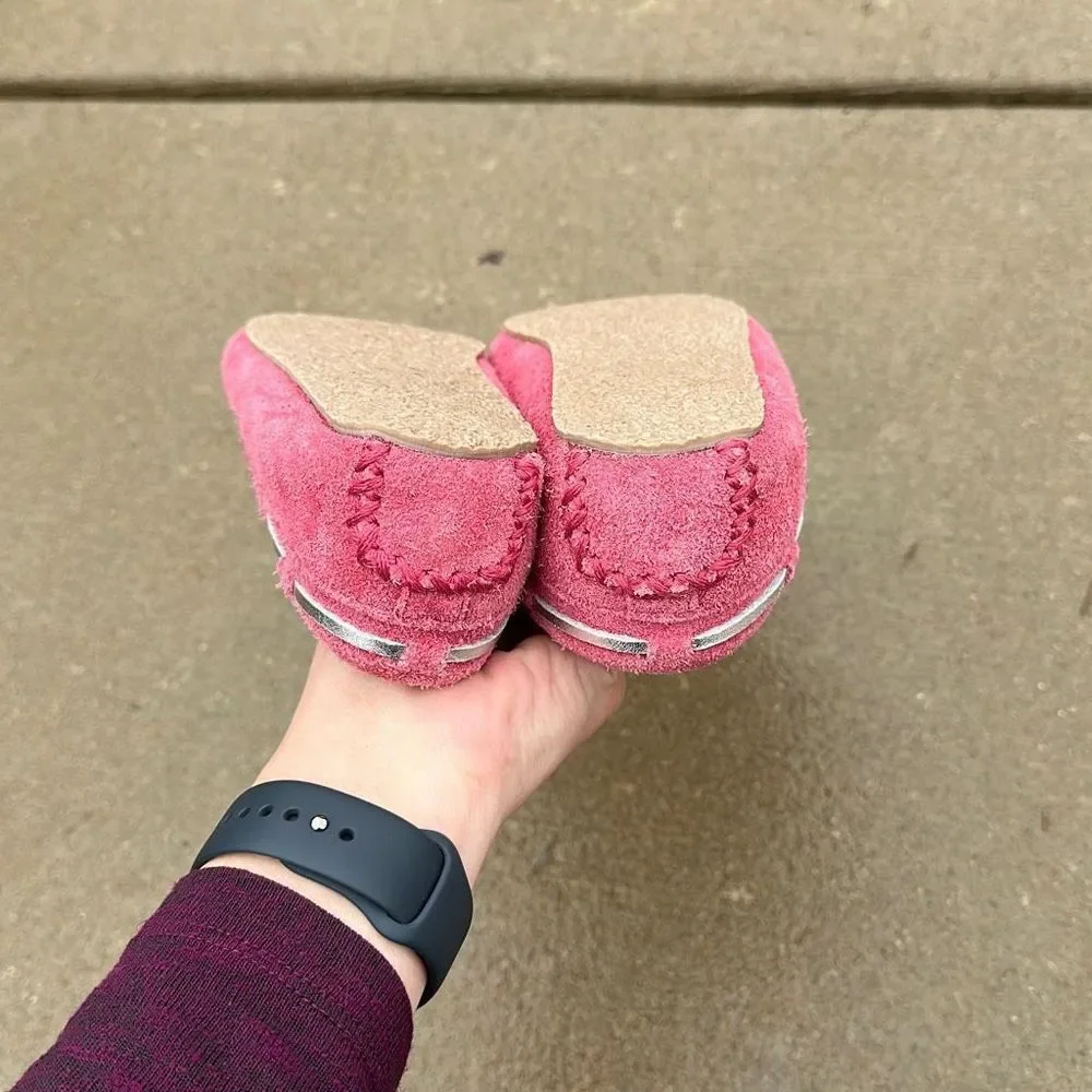 Minnetonka Girls Pink Moccasin Slippers with Mermaid Scale Accent